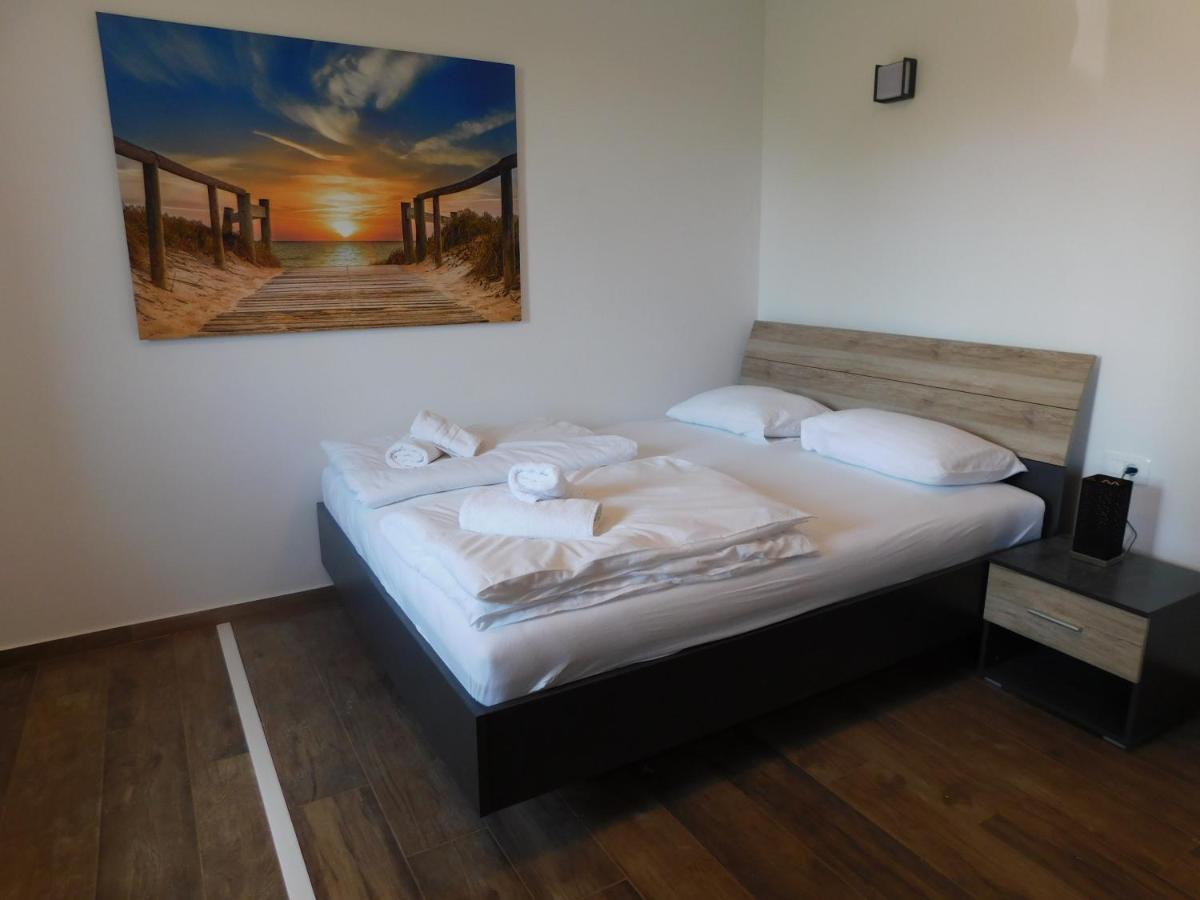 Active Chillax Oasis Apartments Ankaran Eksteriør bilde